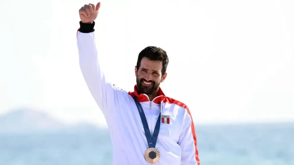 STEFANO PESCHIERA PASA A LA HISTORIA EN PERÚ…!!..