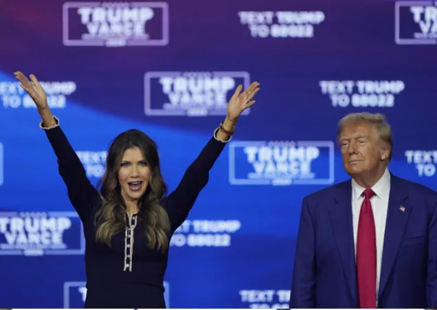 SECRETARIA DE SEGURIDAD NACIONAL KRISTI NOEM SUSPENDE AYUDAS A ONGS ACUSANDO A BIDEN DE GASTAR DINERO DE CONTRIBUYENTES EN INMIGRANTES ILEGALES..!!!!