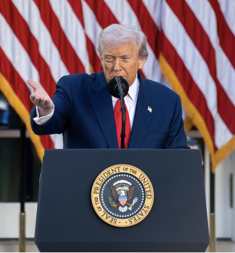 PRESIDENTE DONALD TRUMP AUTORIZA A LA CIA A ACTUAR OPERACIONES ENCUBIERTAS EN VENEZUELA..!!!!!