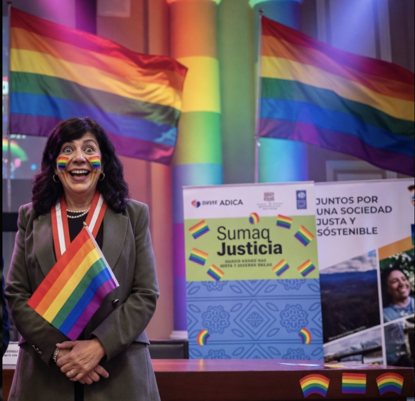 ¡EL PODER JUDICIAL SE HA RENDIDO A LA IDEOLOGÍA DE GÉNERO..!!!!