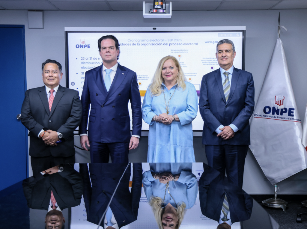 BERNIE NAVARRO Y LA MISIÓN DE LOS OBSERVADORES NORTEAMERICANOS PARA LAS ELECCIONES DE LA SEGUNDA VUELTA EL 7 DE JUNIO..!!!!!