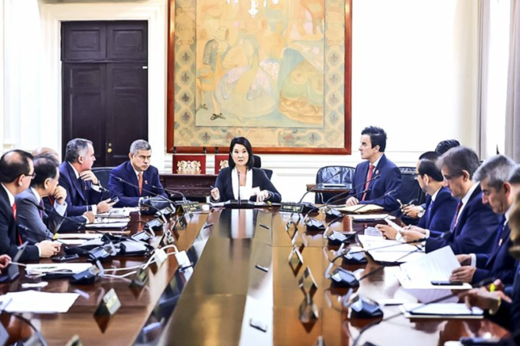 PRIMER CONSEJO DE MINISTROS DEFINE LA HOJA DE RUTA PARA COMBATIR LA CRIMINALIDAD Y FORTALECER LA ECONOMÍA..!!!!!
